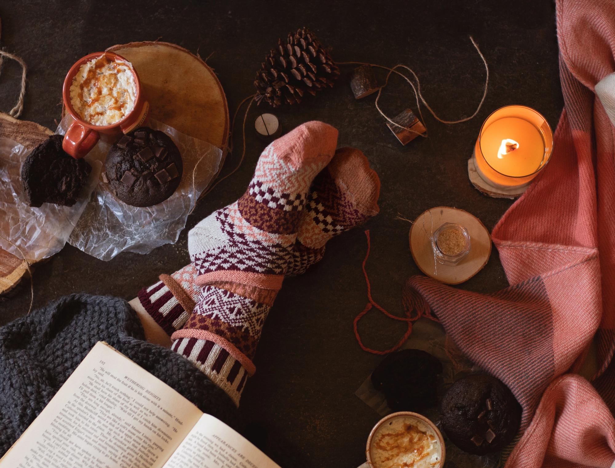 Details about / Solmate Adults Amaranth Socks